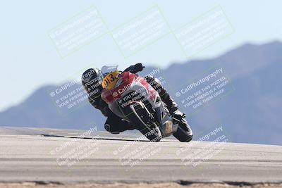 media/Oct-30-2025-Racers Edge (Thu) [[dabbdaf680]]/3-B Group/Session 4 Turn 9/